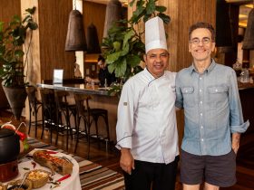 Bahia à Mesa no Gero Salvador - Chef Bahia e Nando Reis